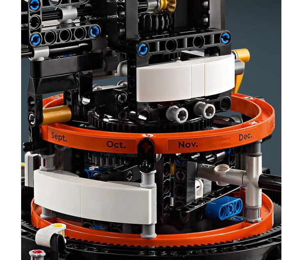 LEGO Technic 42179 Planeta Ziemia i Księżyc na orbicie - 1220588 - zdjęcie 10